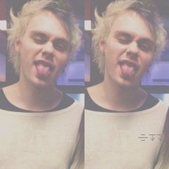 AWHCLlFFORD's profile picture. macaroni makes me cry