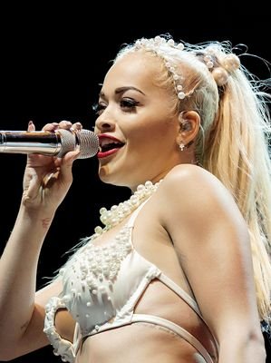 Spanish account of the beautiful @RitaOra,  she's my world! i love ya my queen xx