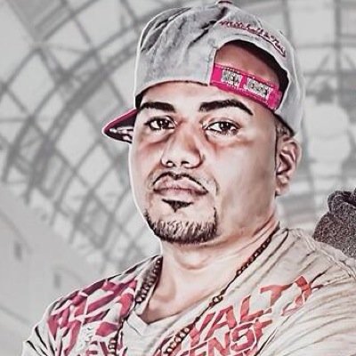 Naci en la iglesia del perreo la mision es poner a la gente a perriar pa que se olviden de los fucking problemas y que suelten un polvo antes de acostarse amen