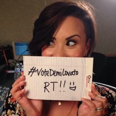 Love is stronger than the pressure to be perfect // Lovatics love for Demi proves that love is stronger than distance