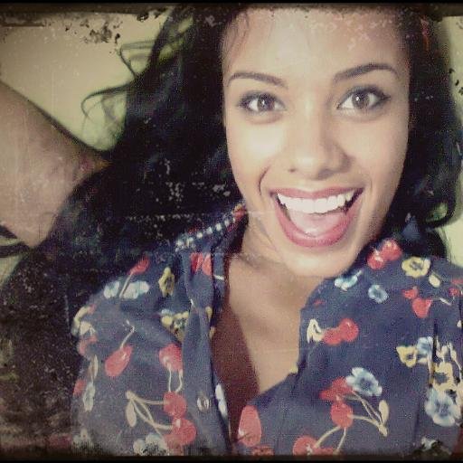 'Ainda estou descobrindo quem realmente eu sou ! ' _Se Quer sonhar alto, comece a construir as escadas.