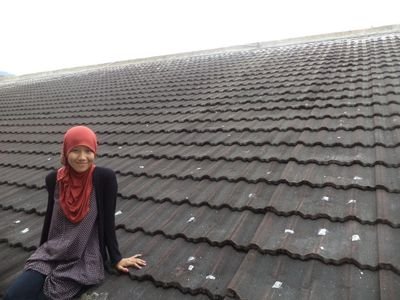 LidyaBunda's profile picture. international economics