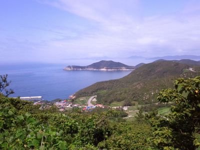 지구별 여행자. S/W 엔지니어. 진정한 공화정이 실현되기를 소망하는 시민. 철학자(학위없음). 시인(비공인). 회색인