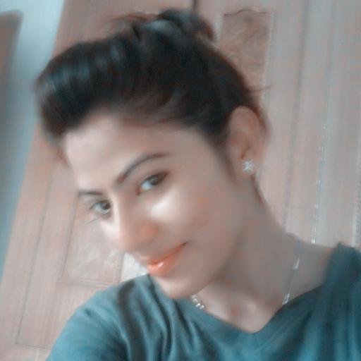a strong girl with a high ambition of living d way she deserve :)