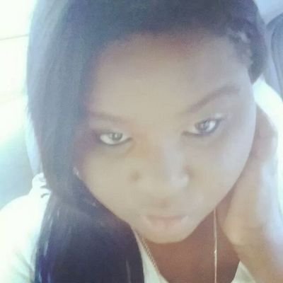 ismilealot_22's profile picture. 