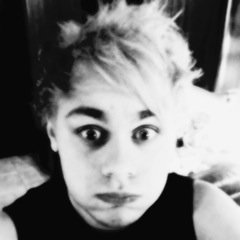 if i followed you that means michael would think youre hot||from @HEARTBREXKGIRL (i have a michael follow, ask for a dm )