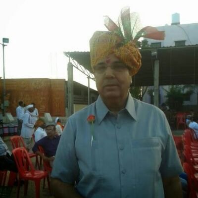 com graduate mini mba .films producer, music elbom producer  dealer vs,Honda,Nissan,Volkswagen and Yamaha,tvs two wheels dealer.running charity school .