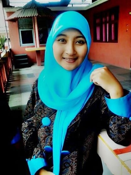 DheaSariee's profile picture. mendukung selalu pak joko widodo utk indonesia HEBAT ||
NO DM 😊😊