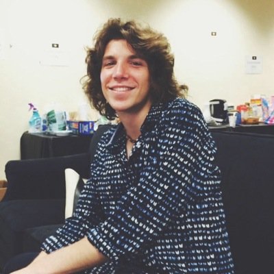 the one and only @JesseKinch - winner of SEASON 1 of @RisingStarABC - #RockOnJesse - paitently waiting for Jesse's album - KEEP ON ROCKING - kinchers