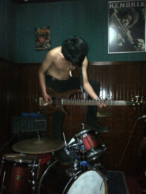 Bass player @thebadunks & 
 @lampukeretaBAND ,,Beer drunker,,never says Give Up.. -50%ROCK 50%ROLL-