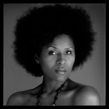 I'm a photographer who colors outside the lines; a bona fide Shoe Vixen & lover of life's journey. Let's chat. I'm at http://t.co/UXilCxMHNt too