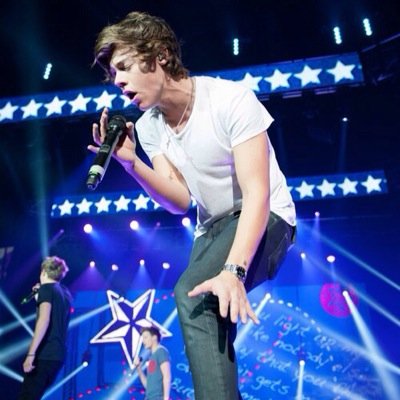 Follow @narryslipgloss