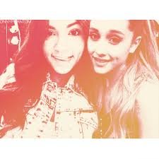 @arianagrande and @bethanymota's army