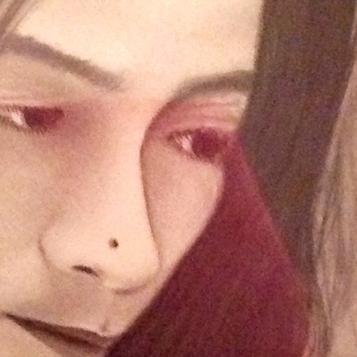 anomi10's profile picture. 