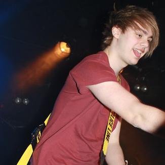 the only romance i ever had was my chemical romance and even they left