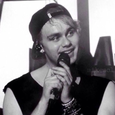 Michael???/4