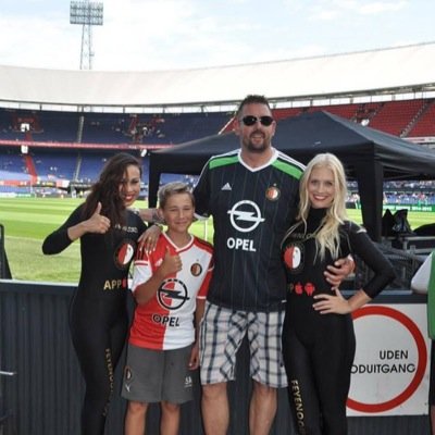 Vader, sociaal, behulpzaam en doe het zelver.