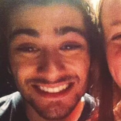 ZM -I've fallen for your eyes But they don't know me yet-
