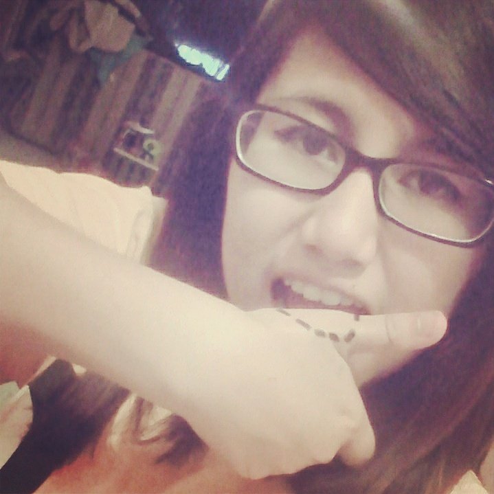 Hi im Daniela ll ☺13years old ll Eren and levi are The baes'❤ll Yaoi is my Life ll Facebook:Daniela LovesTacos
