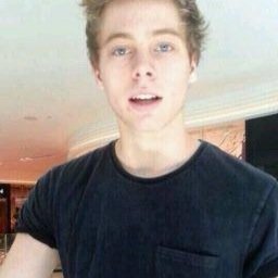 This is a free follow, go follow @5SOSFamdam and ask for a follow back :)