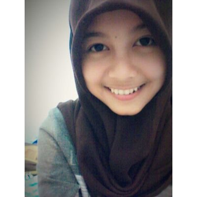 ncki_nur's profile picture. 