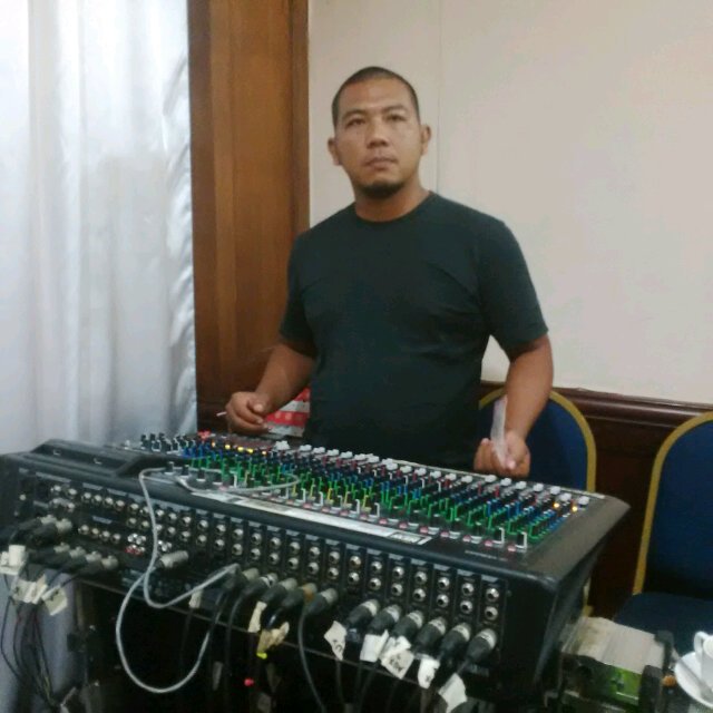 Selagi sehat kerja terus
