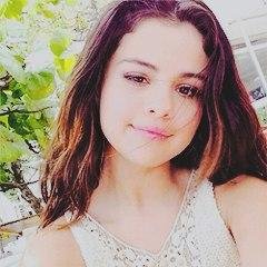 g_selenur's profile picture. Heeeyy everyone. I'm #selenator #directioner #belieber #smiler. #F4F ❤