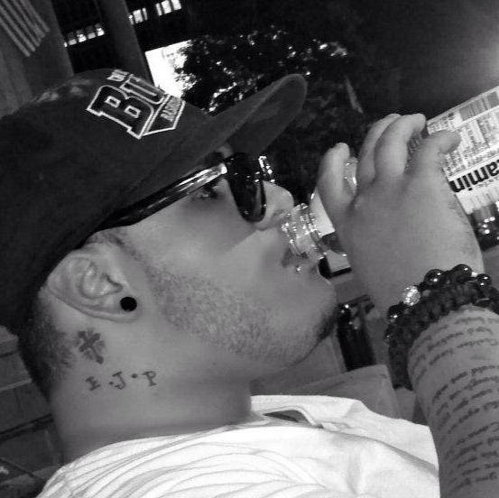 TheRealGummiie's profile picture. Recording Artist | Music Writer | Beat Producer The Difference Dropping 10.30.14 #CYDMusicGroup