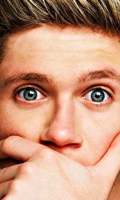 Hi.My name is Jessica :) , and I'm Italian Directioner :)
