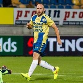 FANPAGE van onze kleine, hardwerkende, bebaarde en barbaarse linkervleugelverdediger met het magnifieke linkerbeen! #5 #RKC