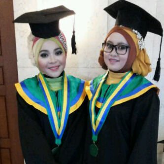 diniharisagita's profile picture. Work hard, pray, believe, are three things to achieve success ^_^