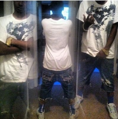 ShaunLovesMoney's profile picture. Aint to much for me to say bt to hit that follow button.