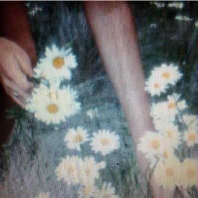 justfivesauce's profile picture. ⠀she took a chance and packed her bags ⠀⠀⠀⠀⠀she left town and didnt look back ⠀⠀⠀⠀⠀⠀⠀so tired of wishing on the stars