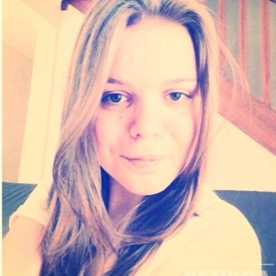 manontlp5's profile picture. Quand on s'accroche trop au passé, on se condamme à ne pas avoir d'avenir.