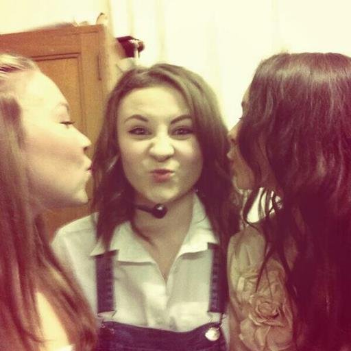 dotCOM3tv's profile picture. 