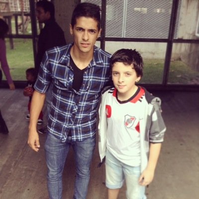 Jugador de futbol. Arquero.