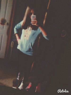 zyryanova3877's profile picture. 