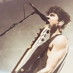 HemmoIrwin's profile picture. Just give RT in tweets, please