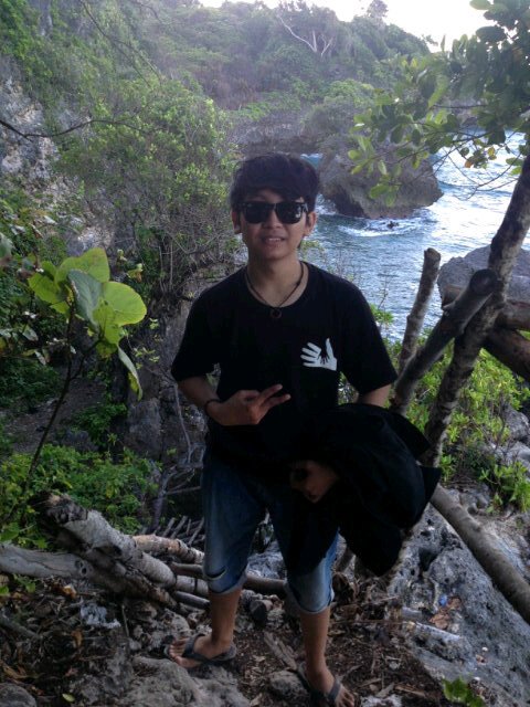 Penyesalan anak muda selalu jangka pendek. Itu sebabnya mereka sering menyesal, tapi sering juga mengulangi kesalahan yang sama.