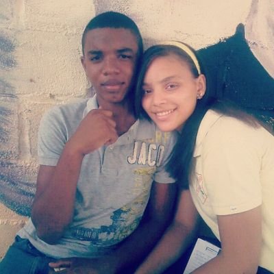 rubia_bella26's profile picture. awww con mi manito lo qk mas quiero , ese niño se gano mi amor un muah mi feito lindo!!:*