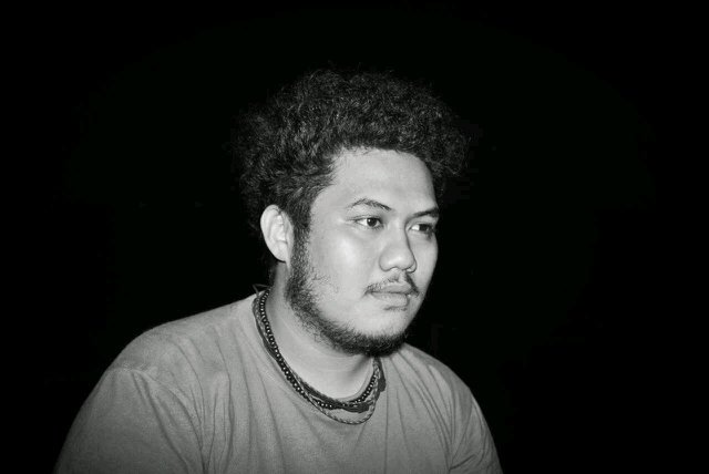 apapun mulai dari terBiasa,Menikmati,Nyaman,Bebas,Impian,Musik,Cinta, jadi diri sendiri !