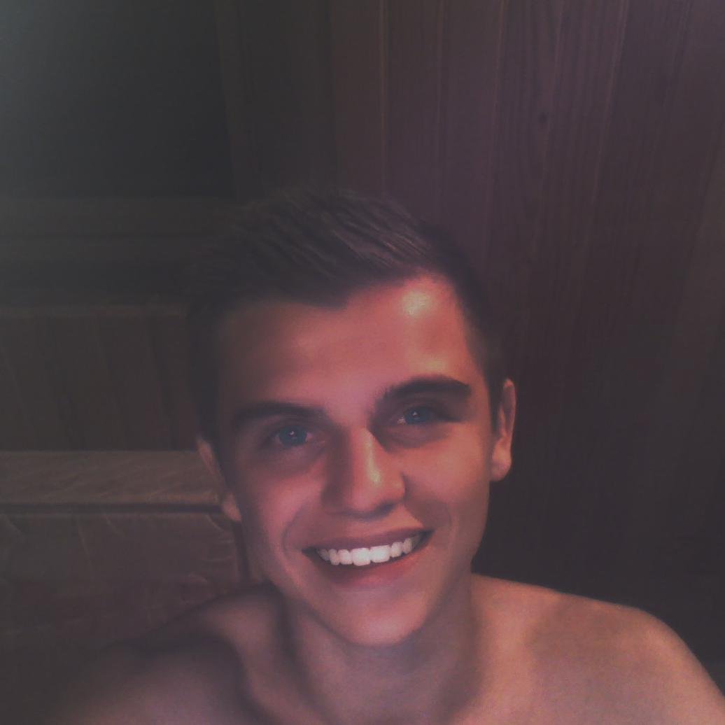 Juste_Mehdy's profile picture. 15 years old ~ Brun & yeux bleu ~ Breton & Italien |