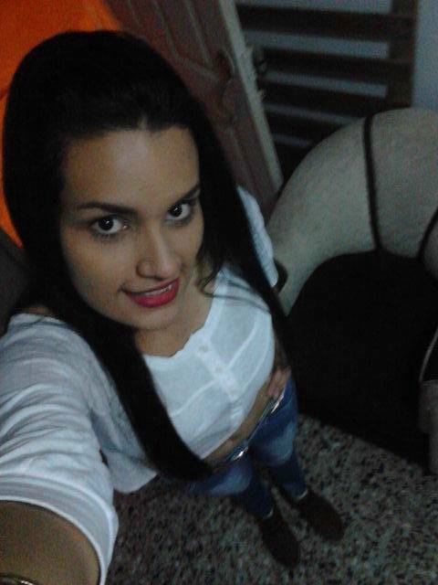 Estudiante De Enfermeria (SOLTERA) :$