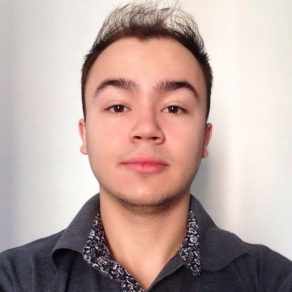 Estudante de Bacharel em Ciência da Computação na Unesp Bauru. Usuário Linux e BSD, apaixonado por Redes de Computadores e Segurança da Informação.