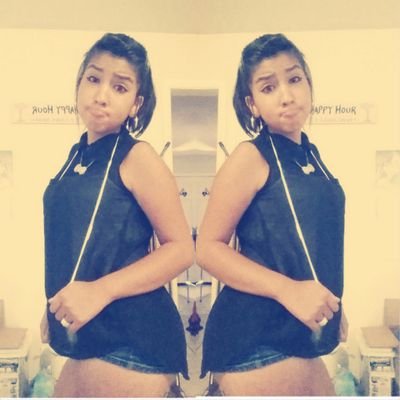 ADD//FOLLOW ME

kik: lidomamma_star
Snapchat: lidomamma_starr
Facebook: Alyse garza
instagram: lidomamma_star