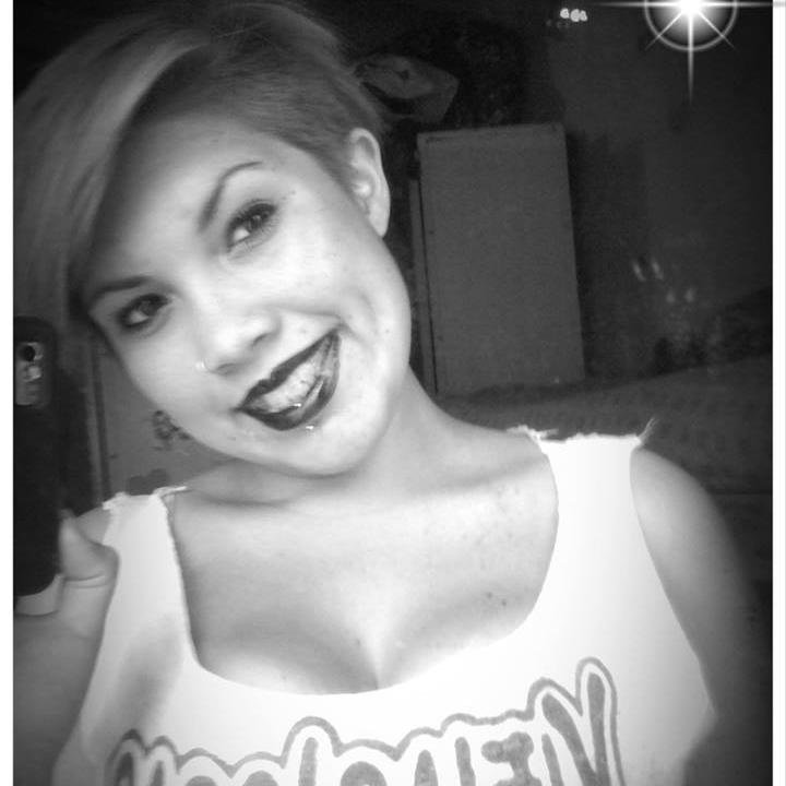 Mi edad no define mi madurez , mis notas no definen mi inteligencia y los chismes no define quién soy .^{♪} Crazy Forever♥
