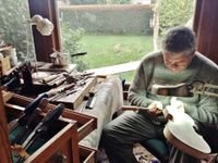Violin Maker Reviving Old Italian Methods
