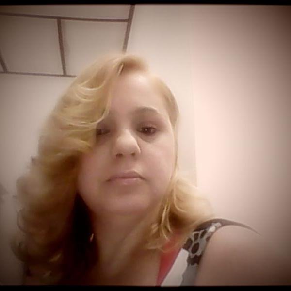 sou evangelica pentescotal vivo muito feliz com jesus cristo