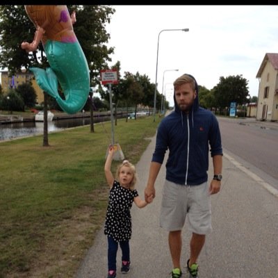 jonjppersson's profile picture. Kaffedrickande Pingisspelare som även är Modoit!