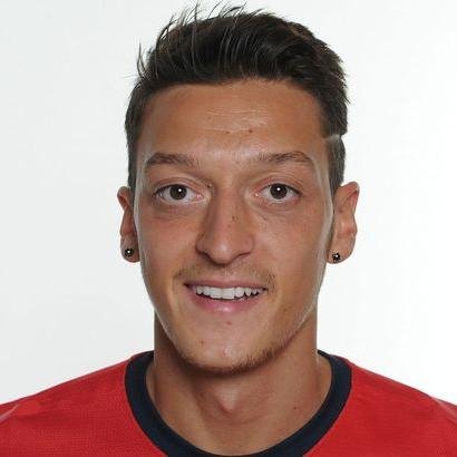 Entrez dans le gang du plus grand joueur de l'histoire , Mesut Ozil , 25 ans